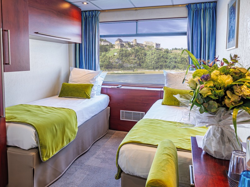 Main Deck 2 Beds CAT. A